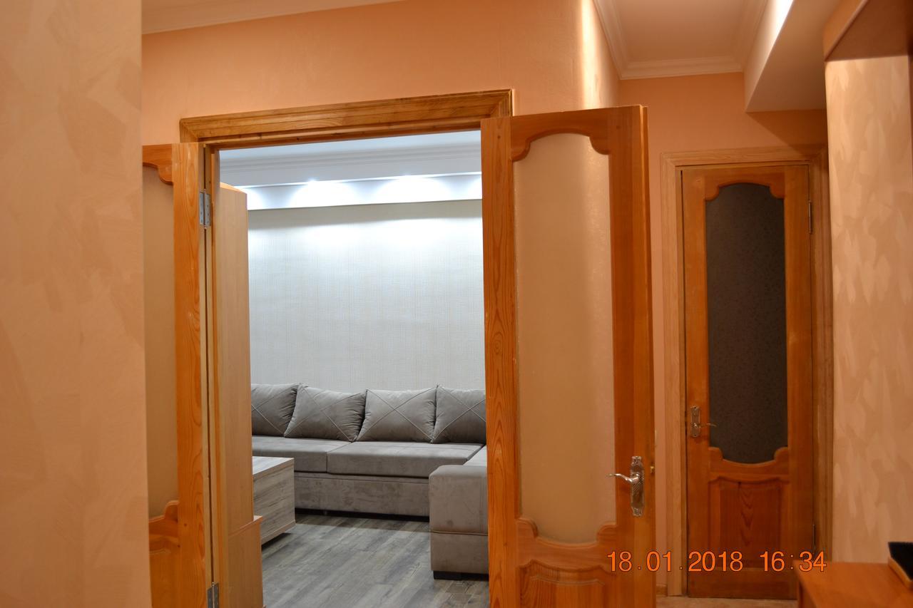 Apartment On Ikalto 8 Tiflis Exterior foto