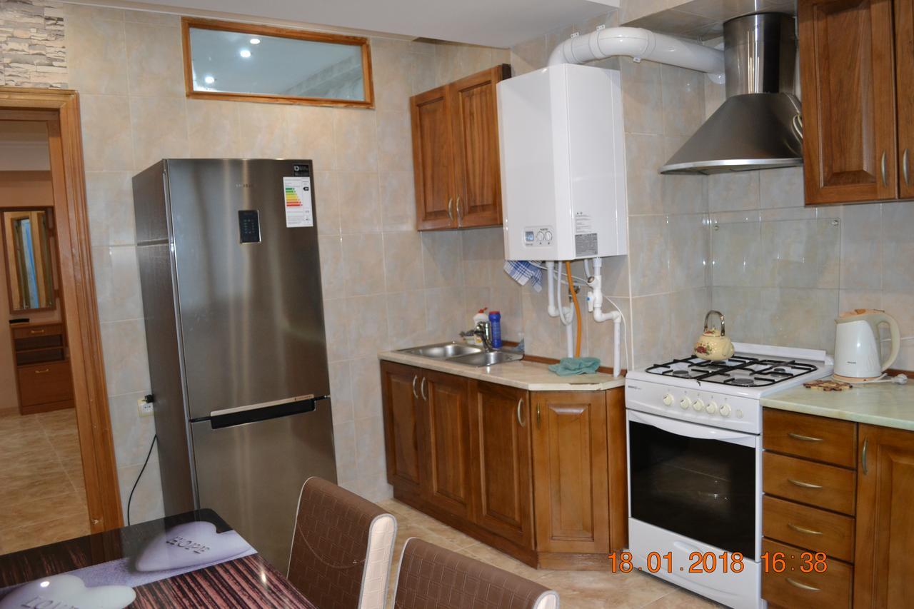 Apartment On Ikalto 8 Tiflis Exterior foto